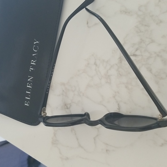 Sunglasses - Picture 3 of 6